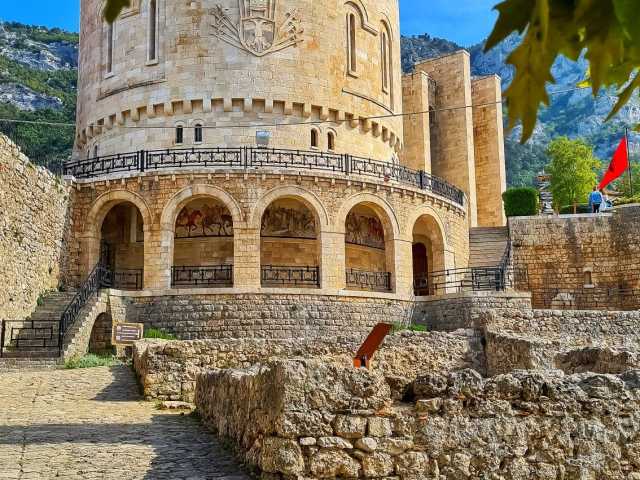 À travers les Balkans : canyons, royaumes et côtes