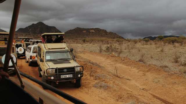 Safari grupal económico de 3 días en Land Cruiser 4x4