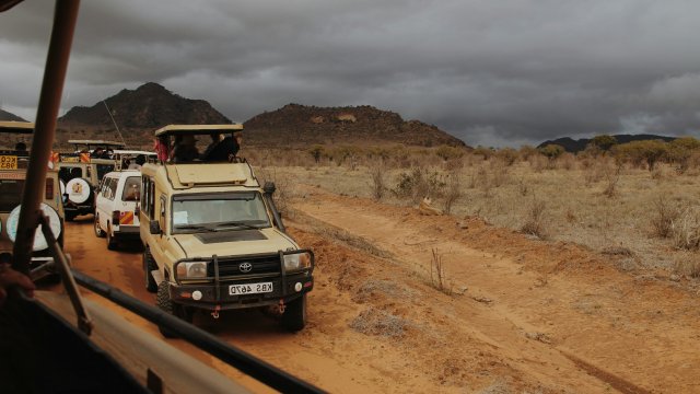 3-Day Budget Group Safari in 4WD Land Cruiser