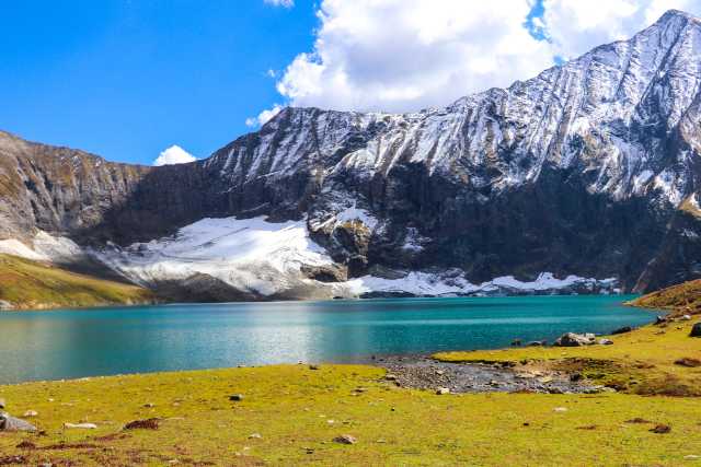 North of Pakistan: Kingdom of Gandhara and Kalash Circuit - Swat - Kalash - Hunza - Baltistan