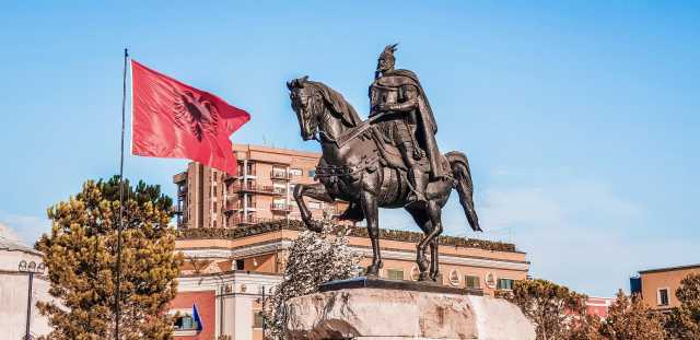 Albanian getaway: between culture, hiking and tradition