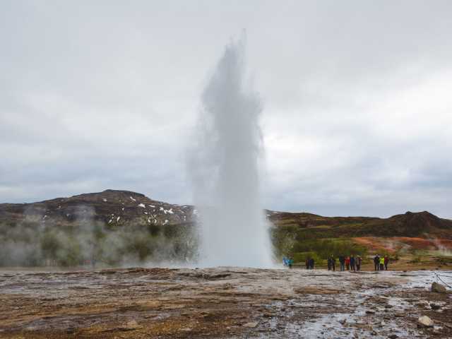 Islândia sob o sol da meia-noite: viagem de verão autoguiada de 5 dias