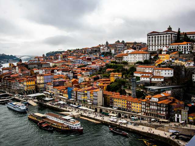 Porto, Aveiro et Coimbra : escapade vinicole et patrimoniale du Douro
