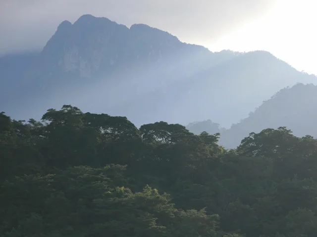Explorez les paysages variés et la faune des trésors cachés de la Tanzanie