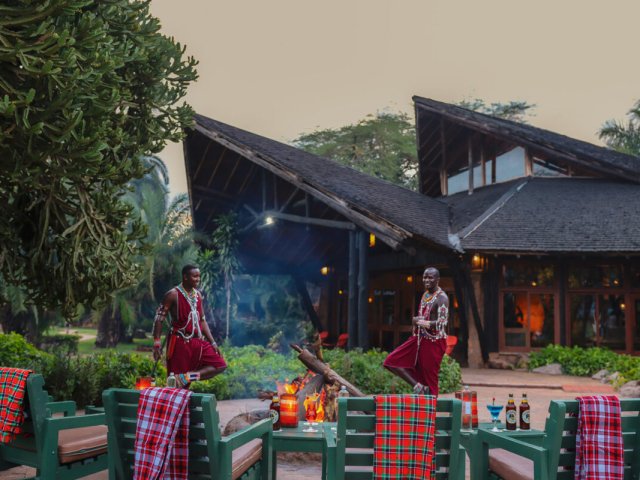 Safári de Luxo de 3 Dias em Amboseli com Desembarque em Mombasa/Diani