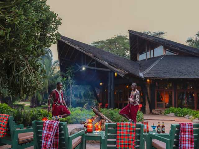 Safári de Luxo de 3 Dias em Amboseli com Desembarque em Mombasa/Diani