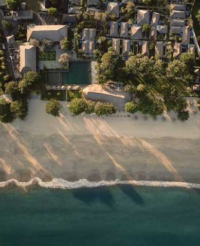 Ubud, its rice fields and southern beaches