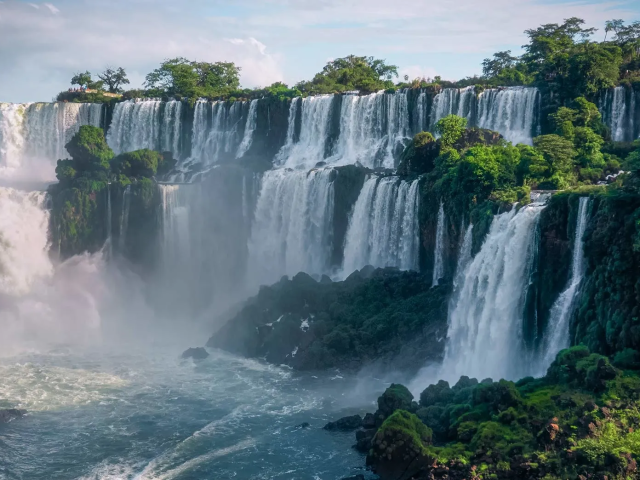 Schätze des Nordostens Argentiniens: von Iguazú bis zum Heiligtum von Iberá