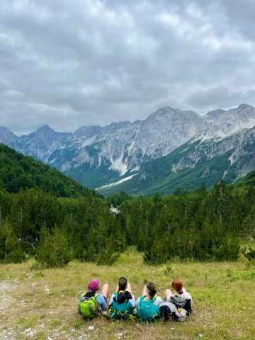 Out of This World, 13 Days in Alien Places