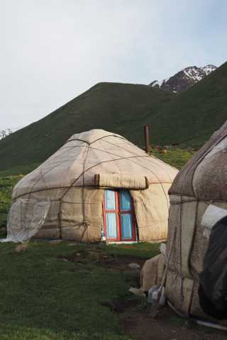 Viaje a medida a Kirguistán – Senderismo en el país de los nómadas