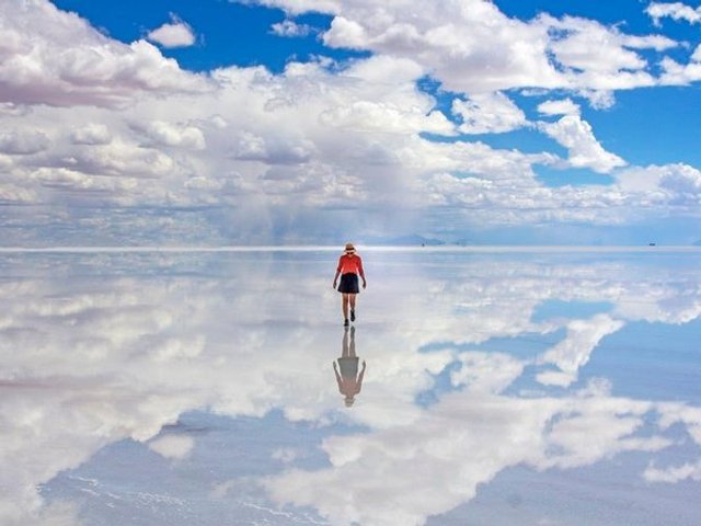 Andine Begegnungen: Traditionen des Nordens im Herzen der Wüste