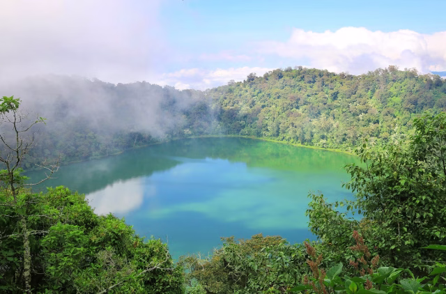 Guatemala a pie: Caminatas volcánicas y senderos ocultos