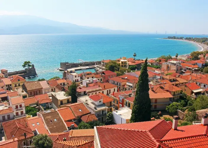 Grecia de sur a norte - En ruta hacia Galaxidi, vía el puente Rio-Antirio - Foto del día