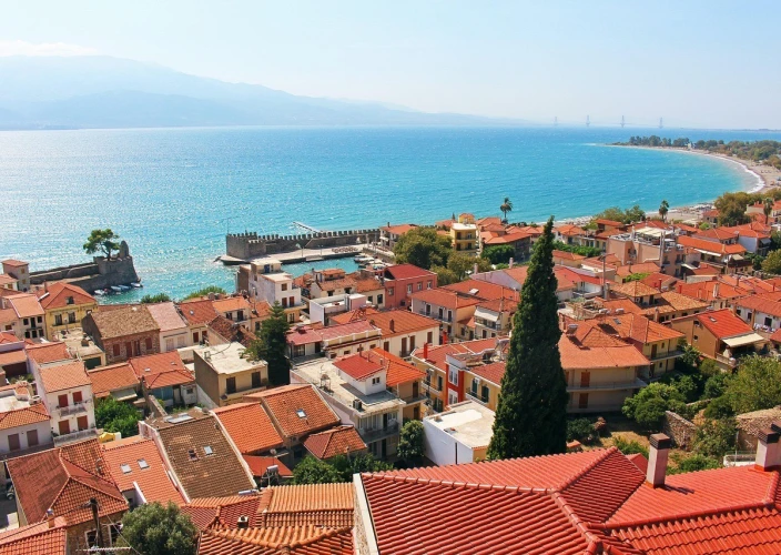 La Grèce du Sud au Nord - En route pour Galaxidi, via le pont Rio-Antirio - Photo du jour