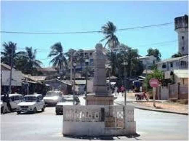 MADAGÁSCAR ENTRE O NORTE E O SUL: UMA VIAGEM FORA DO COMUM