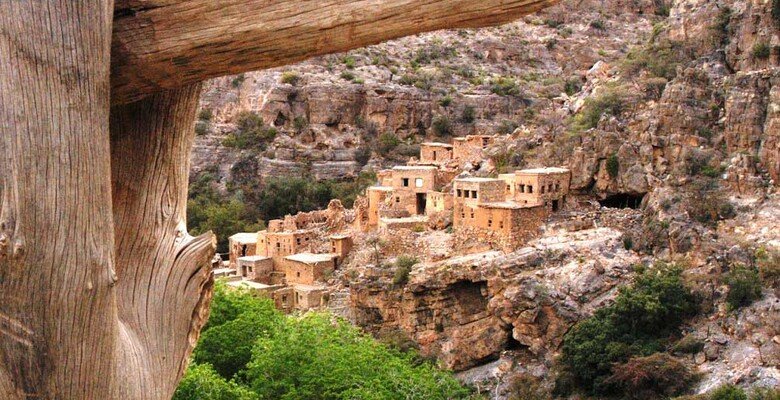 Passerelle luxueuse vers Oman - 7 jours de luxe avec style - Explorez la ville historique de Nizwa avec une nuit dans les montagnes de Jebal Akhdar - Photo du jour