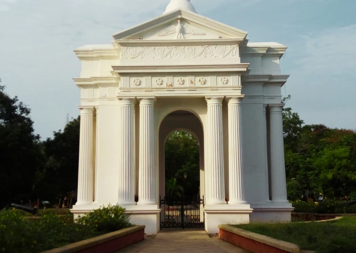 Circuit van de architectuur van de tempels in Zuid-India: een begeleide, privé en exclusieve reis langs UNESCO-werelderfgoedlocaties - De Franse connectie van Pondicherry: de witte wijk - Foto van de dag