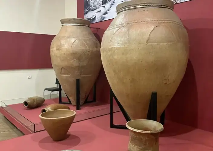 The colors of Armenia - Yerevan city tour / History Museum / Genocide Memorial / Vernissage - Photo of the day