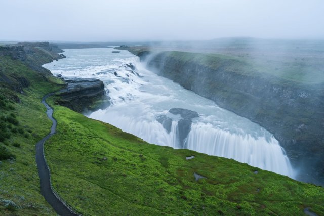 Iceland under the midnight sun: 5-day self-guided summer trip