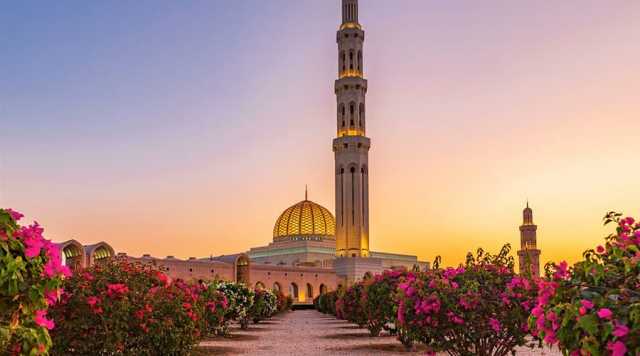 Escape para Omã - Aventurar-se pelas Majestosas Montanhas, Deserto e Mar de Omã