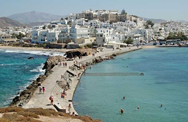 L’Essence de la Grèce : Athènes, Naxos & Santorin