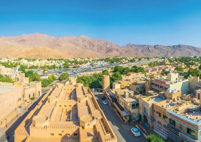 Wunder Omans: Ein 5-tägiges Abenteuer durch Erbe & Natur - Muscat Stadtrundfahrt 🕌🌊 – Fahrt nach Nizwa 🏞️ - Foto del giorno