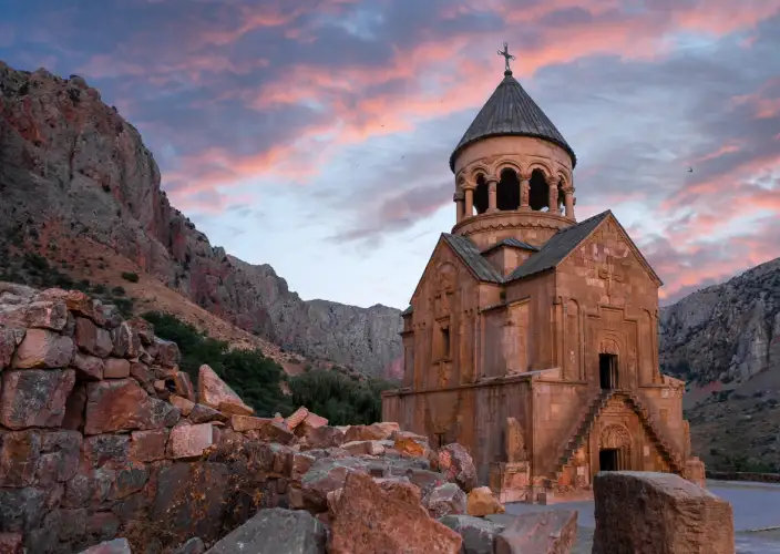 Armenia en 9 días / 8 noches - Ereván – Khor Virap – Cueva 1 de Areni – Noravank – Karahunj – Goris - Foto del día