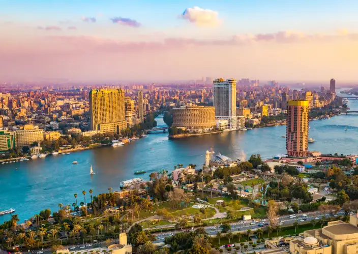 Cairo Express: 4 giorni di antiche meraviglie e cultura senza tempo - Arrivo all'Aeroporto Internazionale del Cairo ✈️ - Surprise Tourism