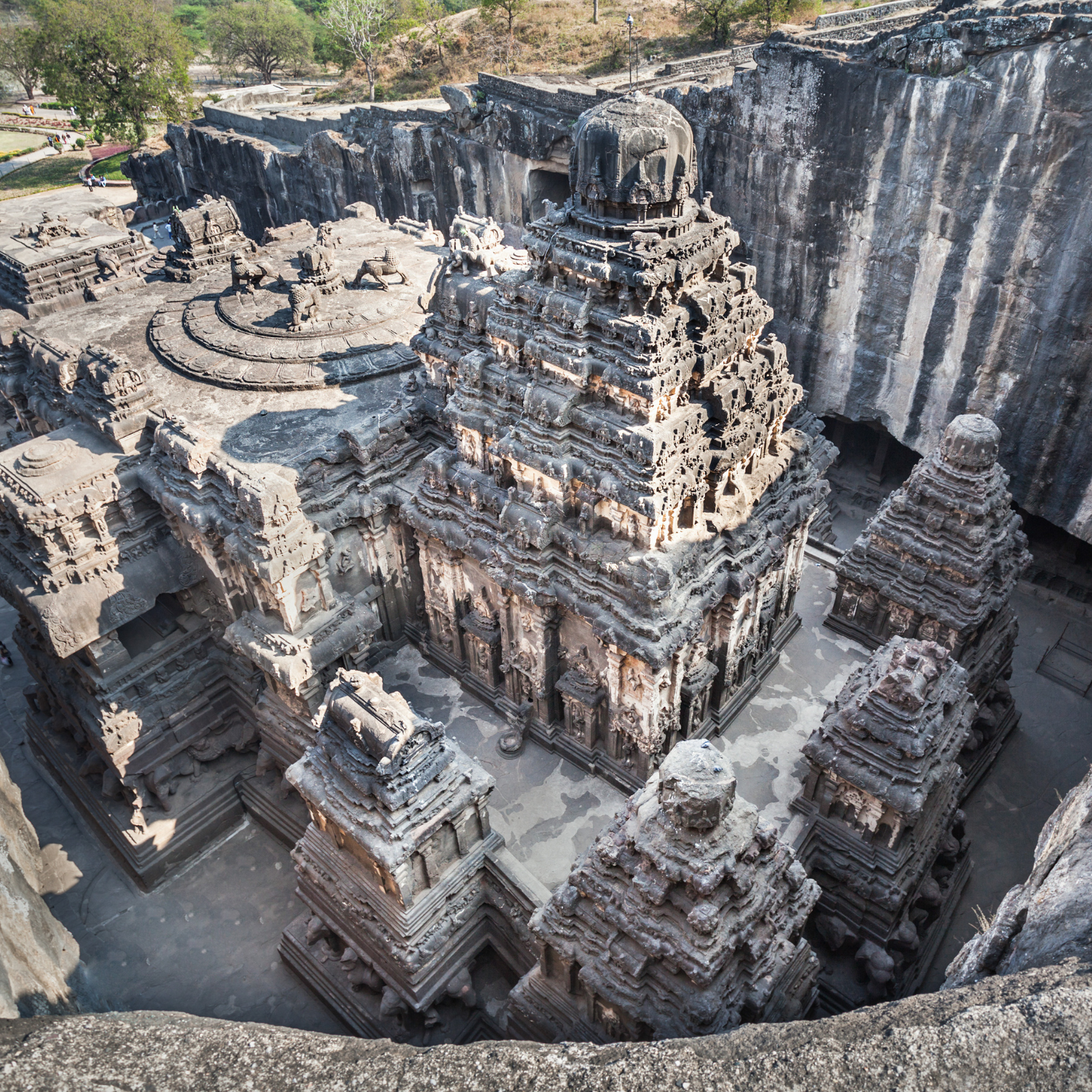 Triangle d'Or, Varanasi et grottes d'Ajanta Ellora : une visite guidée privée et exclusive de luxe - Grottes d'Ellora et Départ - Photo du jour