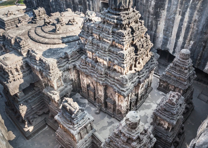 Triangle d'Or, Varanasi und Ajanta Ellora Höhlen: Eine private und exklusive Luxus-Geführte Tour - Ellora-Höhlen und Abfahrt - Tagesfoto