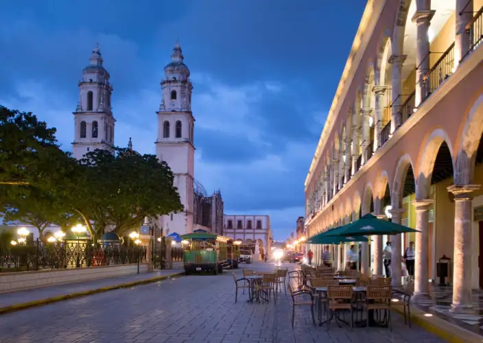 TOUR - THE GREAT MAYA WORLD - Chetumal– Kohunlich – Becan – Chicanna - Photo of the day