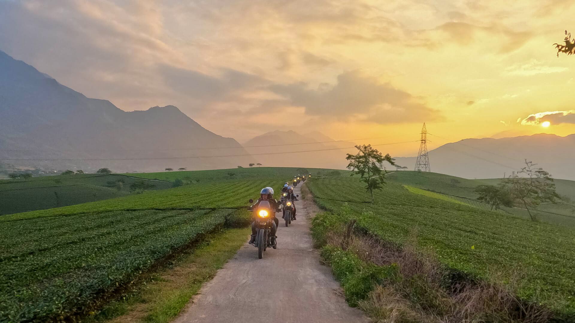 Voyage à moto au Vietnam en 15 jours : 1 568 km en Royal Enfield Himalayan ou Scram 411 cc. - Jour 10 : Mu Cang Chai, Nghia Lo - Jour 10 : Mu Cang Chai, Nghia Lo