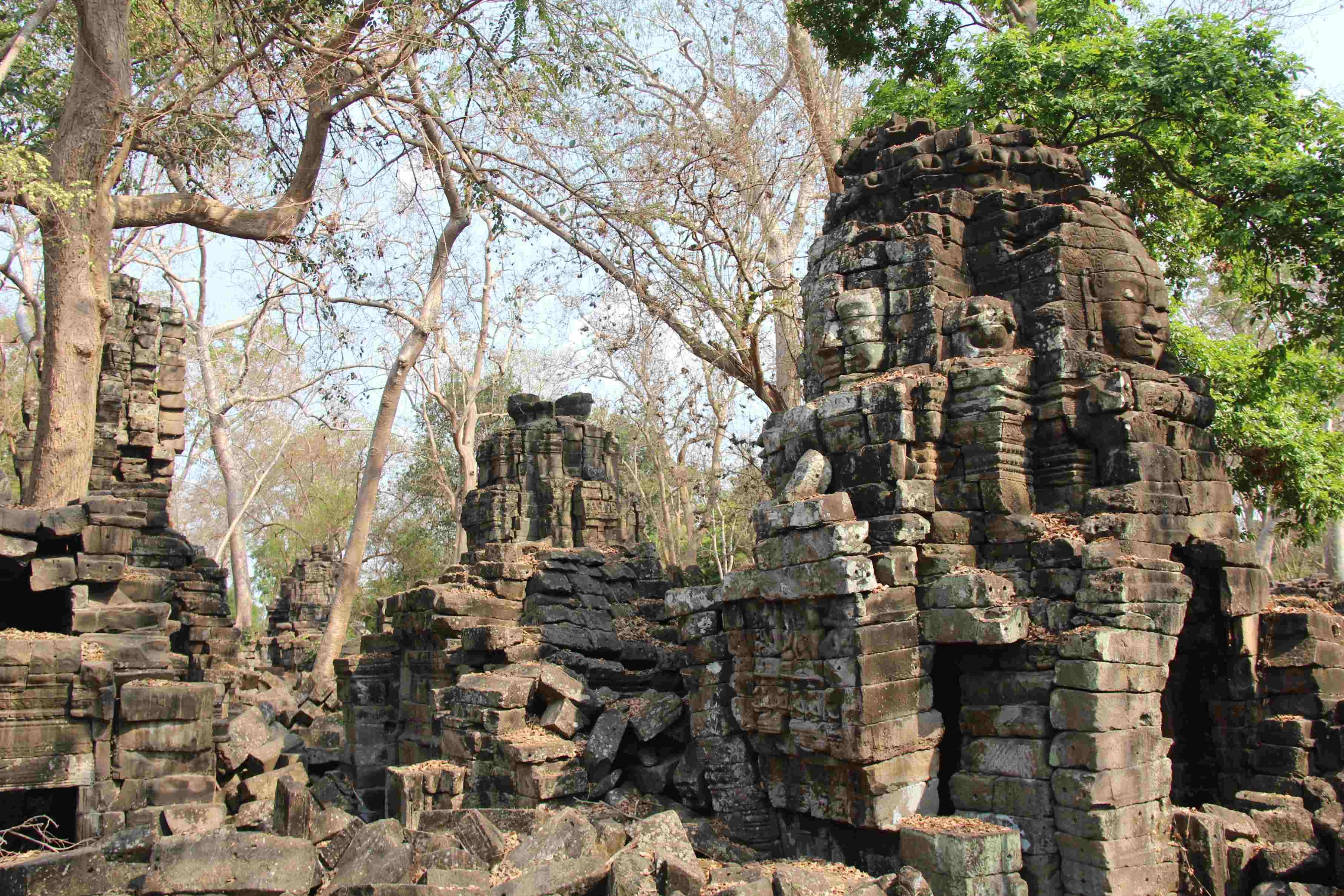 Cambodja in al zijn staten - Immersie in Banteay Chhmar en vertrek naar Battambang - Immersion à Banteay Chhmar et départ pour Battambang