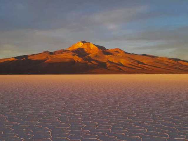 Trekking dans le groupe Condoriri (Cordillère Royale, Bolivie) et les salines d'Uyuni (ATC 15)