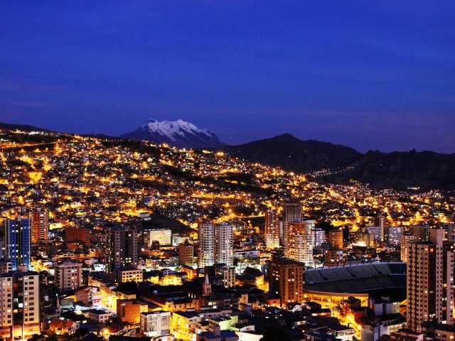 Trekking dans le groupe Condoriri (Cordillère Royale, Bolivie) et les salines d'Uyuni (ATC 15)