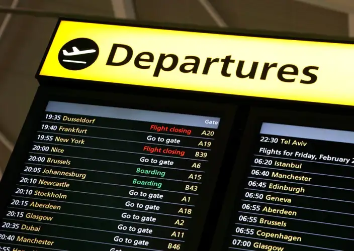 Esploratore dell'Oman in 6 giorni: Dalle sabbie del deserto alle vette montuose - Partenza ✈️🏨 - Foto del giorno