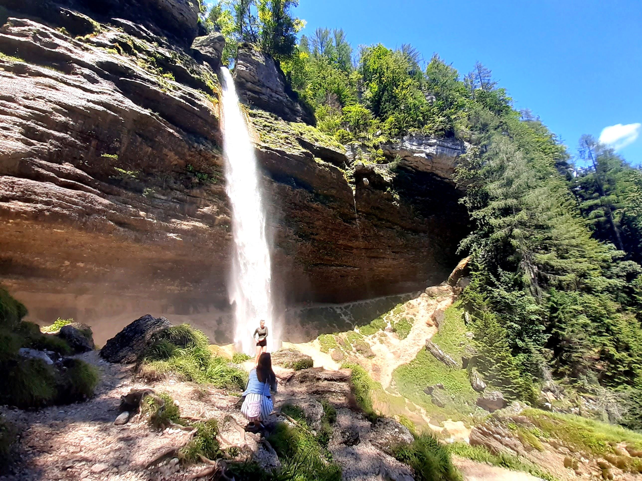 Explora lo Mejor de Eslovenia – Itinerario de 5 Días - Maravillas Alpinas y recorrido en coche por el Paso de Vršič - Foto del día