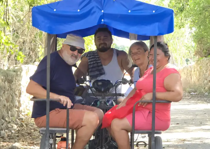 L’ANELLO DELLO YUCATÁN☀️ - Giro in moto-taxi e nuotata nei cenotes - Foto del giorno