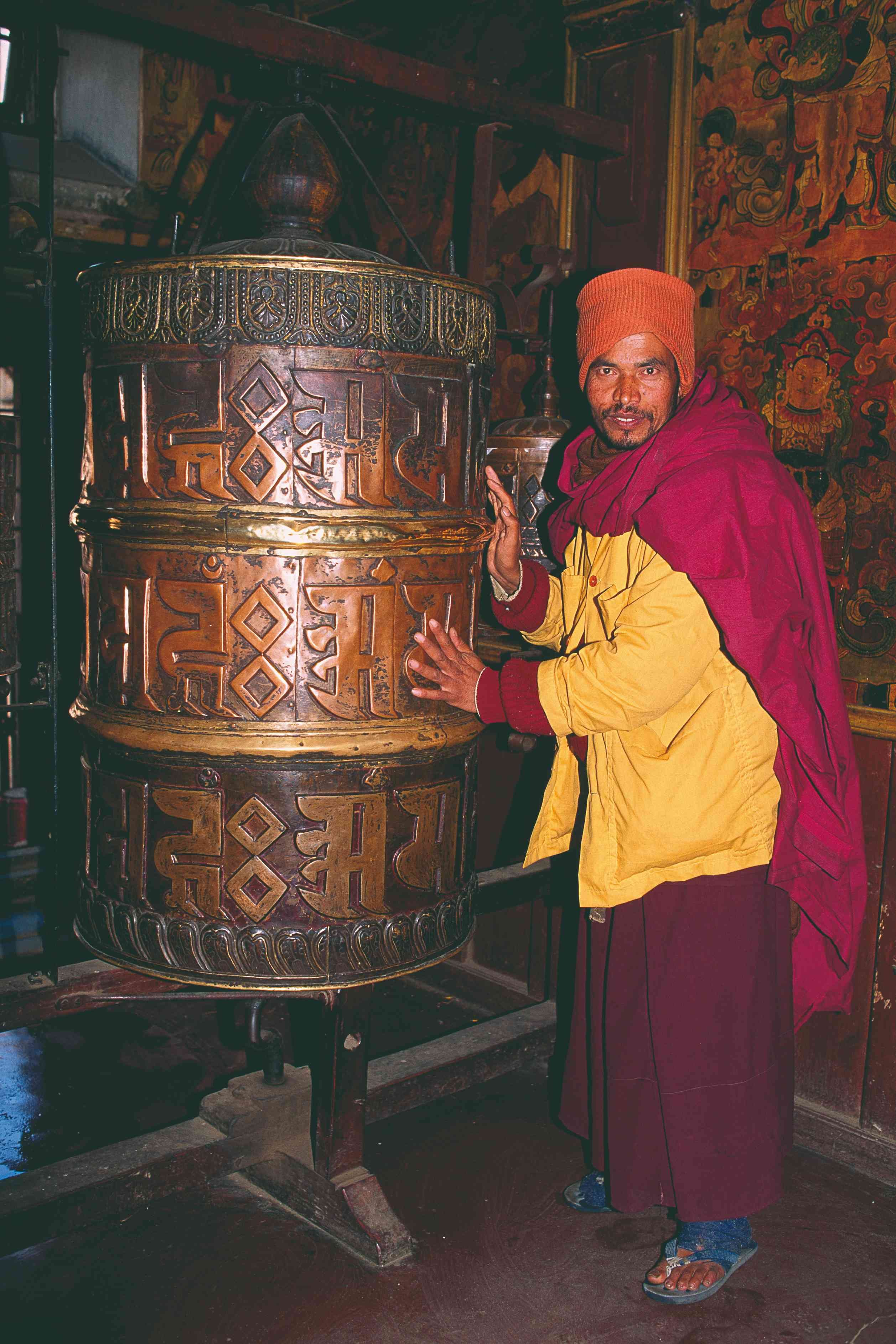 Nepal with locals, off the beaten path - Lamjura (3,530 m) - Junbesi (2,700 m) - Thupten Chöling Gompa (2,950 m) - Lamjura (3 530 m) - Junbesi (2 700 m) - Thupten Chöling Gompa (2 950 m)