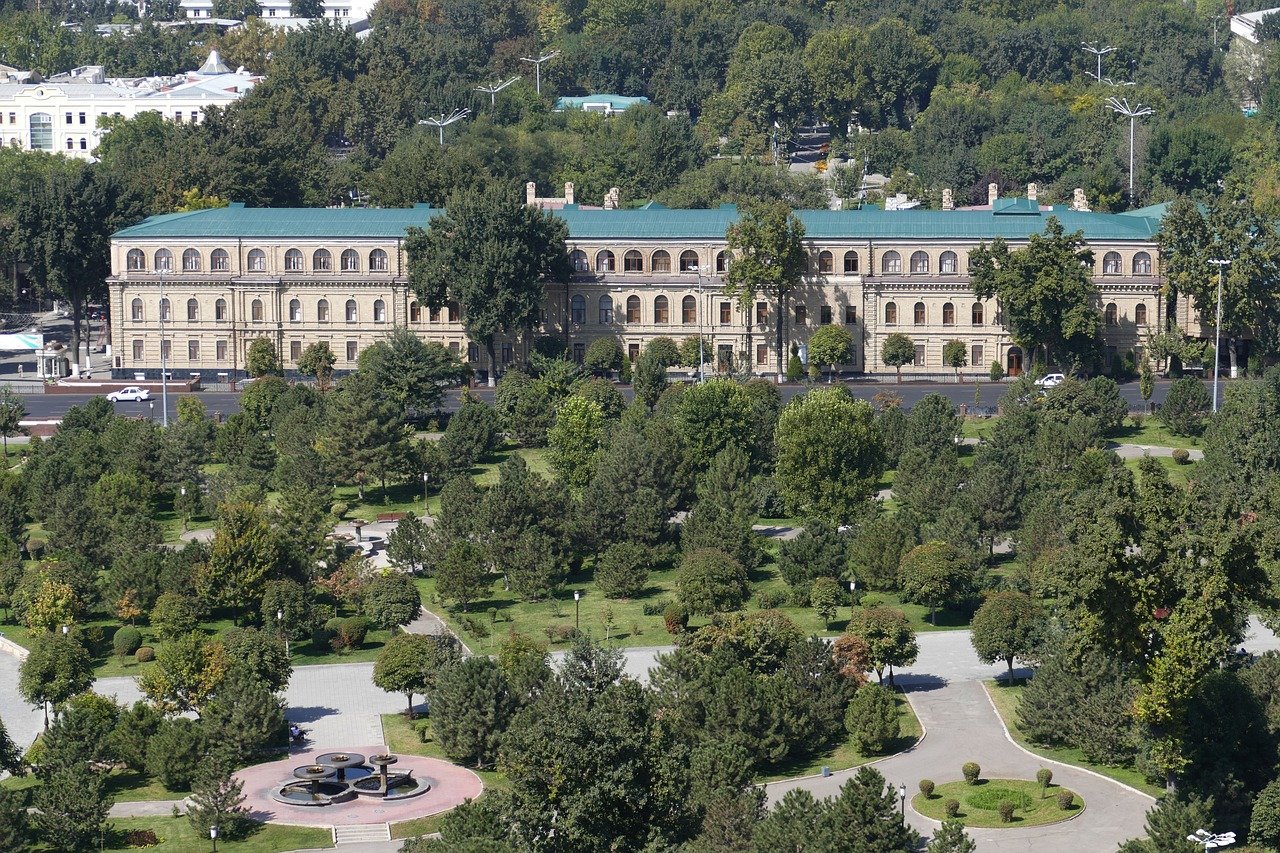 Hospitalité ouzbèke - Paris - Tachkent - Paris - Tashkent