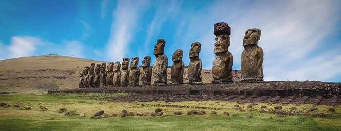 À l'aventure : Chili et île de Pâques - Plage d'Anakena, Tongariki et la carrière aux Moaïs - Plage d'Anakena, Tongariki et la carrière aux Moais