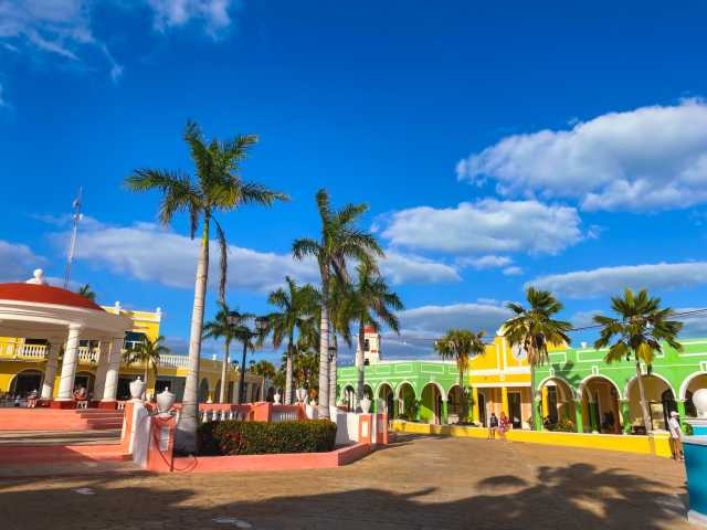 Getting to know the West and the Center of the island