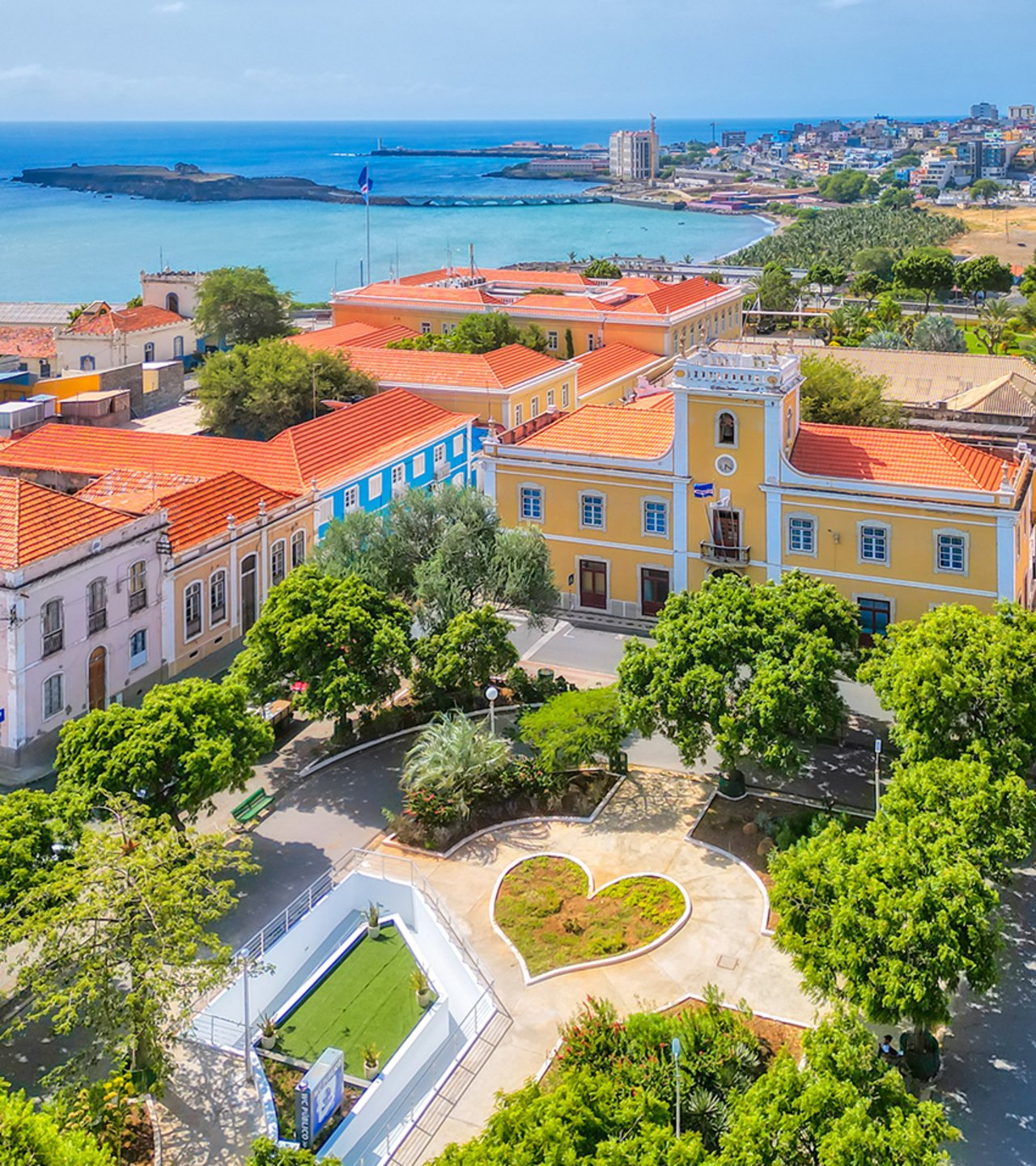 The treasures of Santiago - Home and welcome to Praia - Accueil et bienvenue à Praia