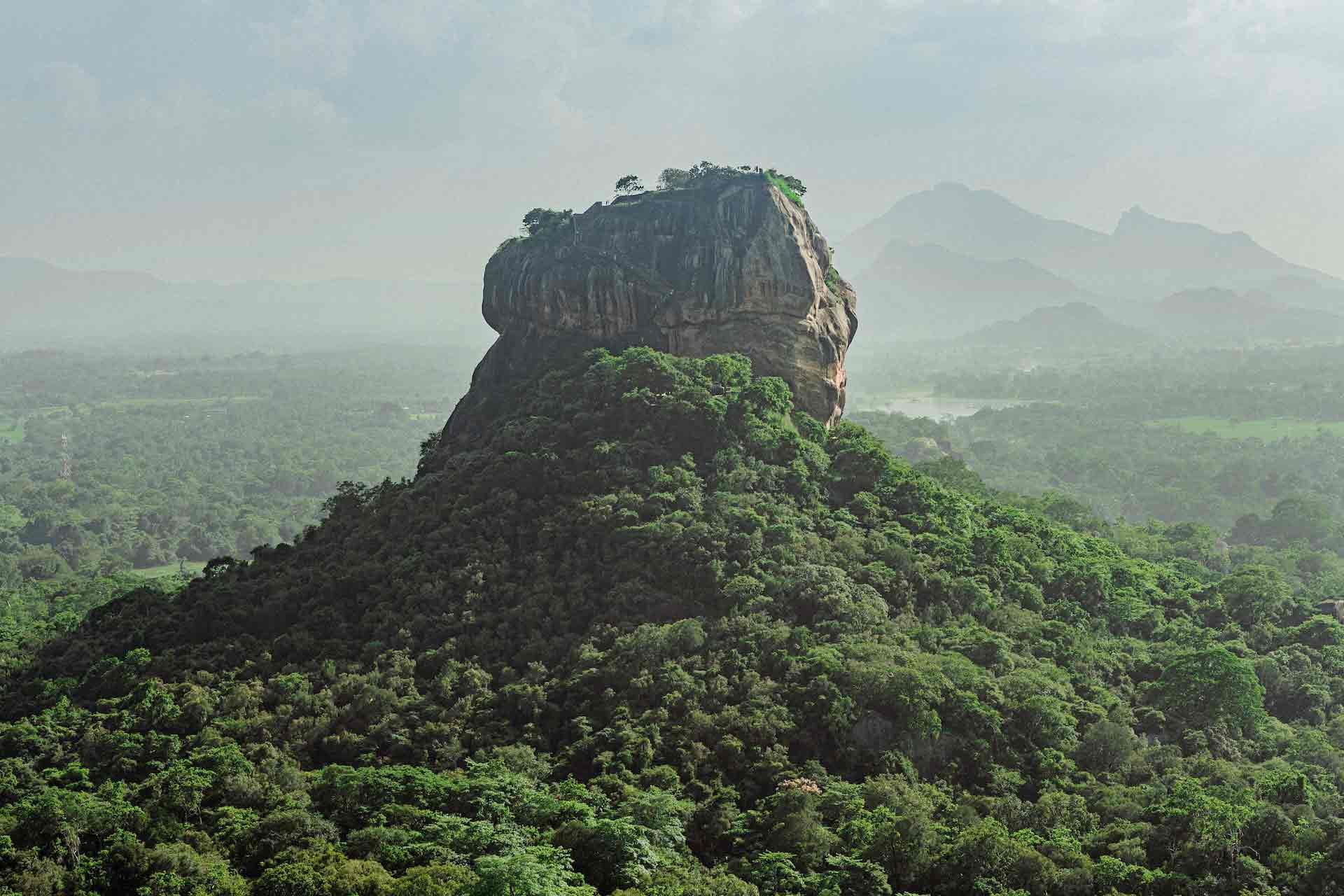 Sri Lanka: 50 tinten groen - Sigiriya naar Dambulla, naar Matale en naar Kandy (3 uur rijden) - Sigiriya a Dambulla a Matale et Kandy (3 heures de route)