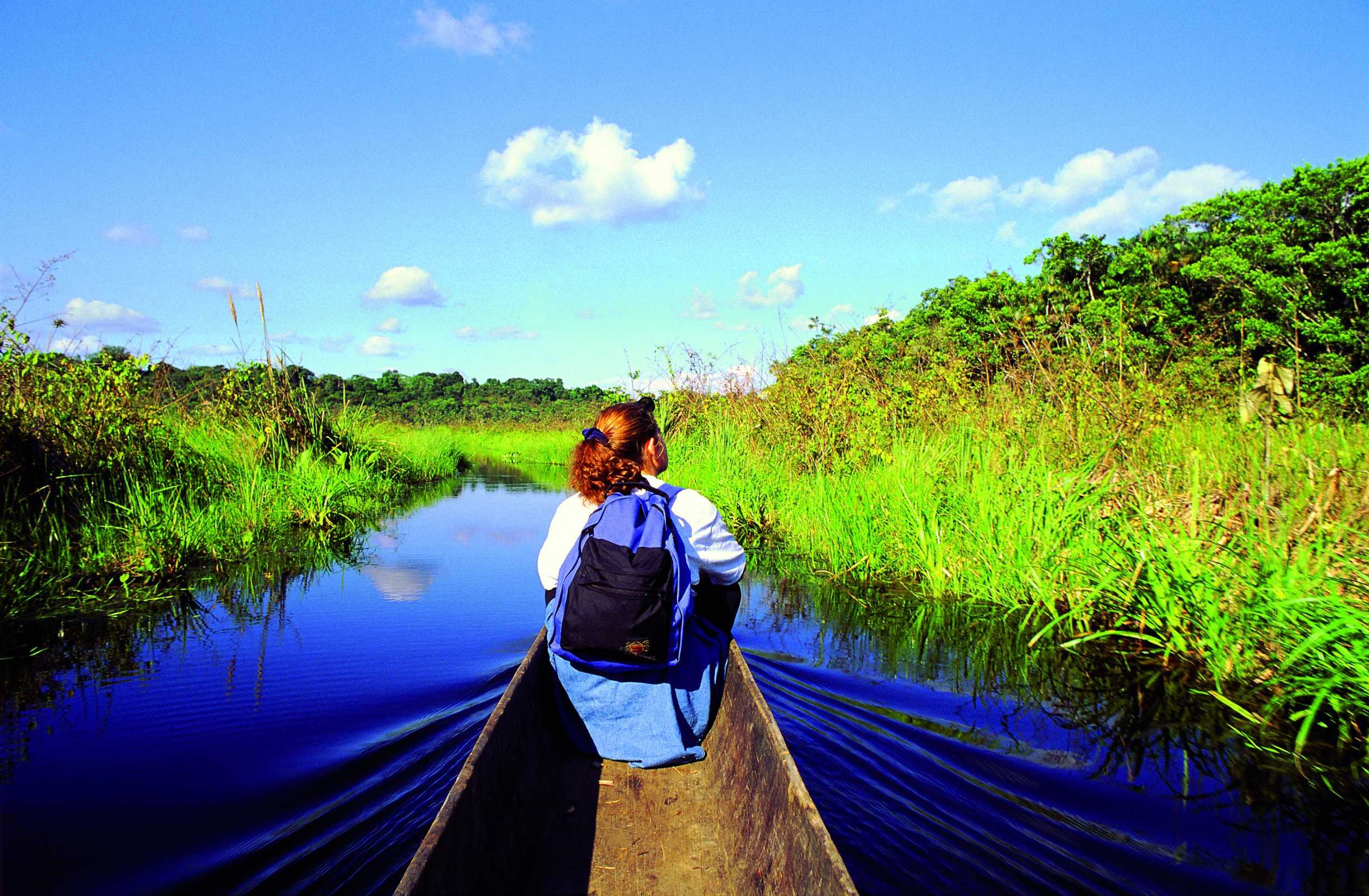 Luna de miel ecuatorial - Vuelo hacia la Amazonía mágica - Envol vers l'Amazonie magique