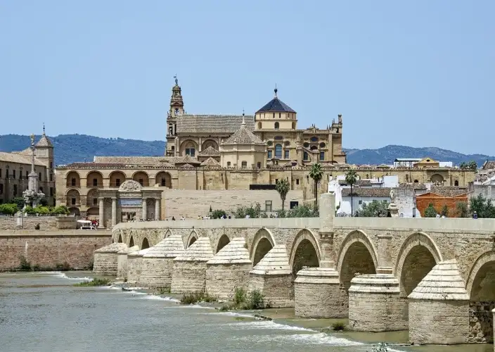 Monumental Andalusia by train - Seville - Cordoba - Seville - Cordoue