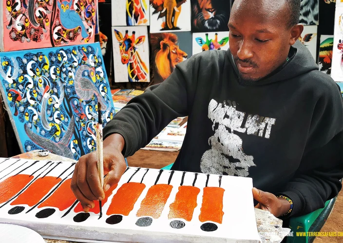 Safari Serengeti-Ndutu Migration - Arusha - Mto wa Mbu - Peintre Tingatinga à Mto wa Mbu