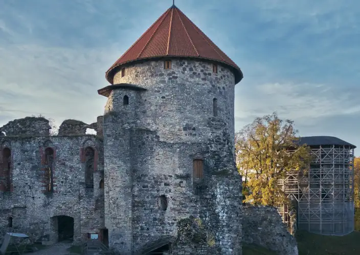 De Vilnius a Helsinki: el autotour báltico - Slow tourisme y herencia medieval: Araisi y Cēsis - Foto del día