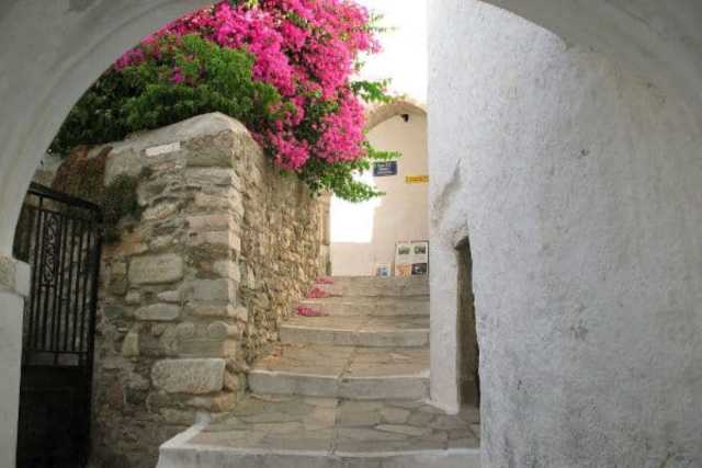 L’Essence de la Grèce : Athènes, Naxos & Santorin