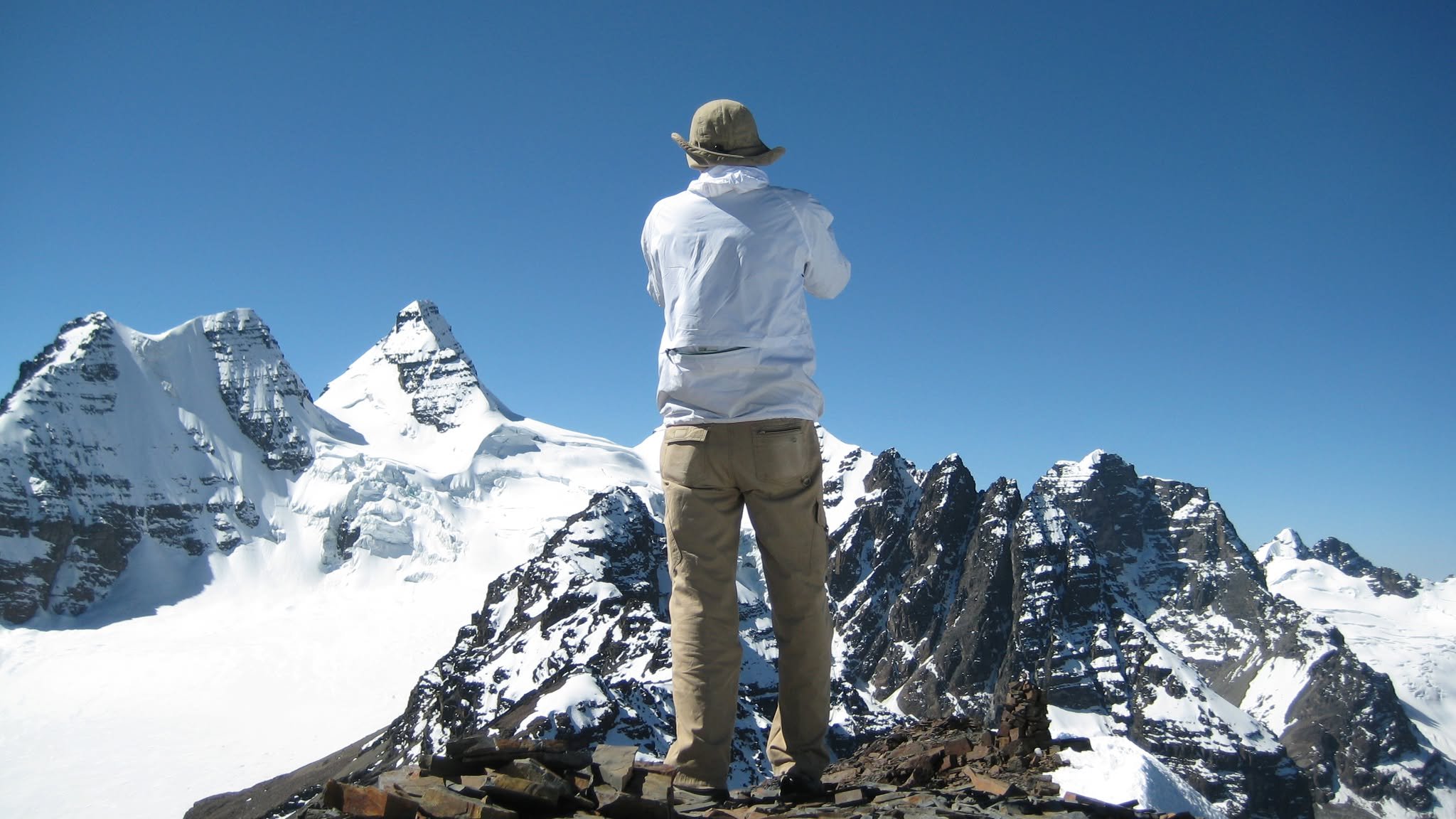 Trekking in de Condoriri-groep (Cordillera Real, Bolivia) en de Uyuni-zoutvlaktes (ATC 15) - Laguna Jurikhota - Laguna Chiarkhota - La Paz - Foto van de dag